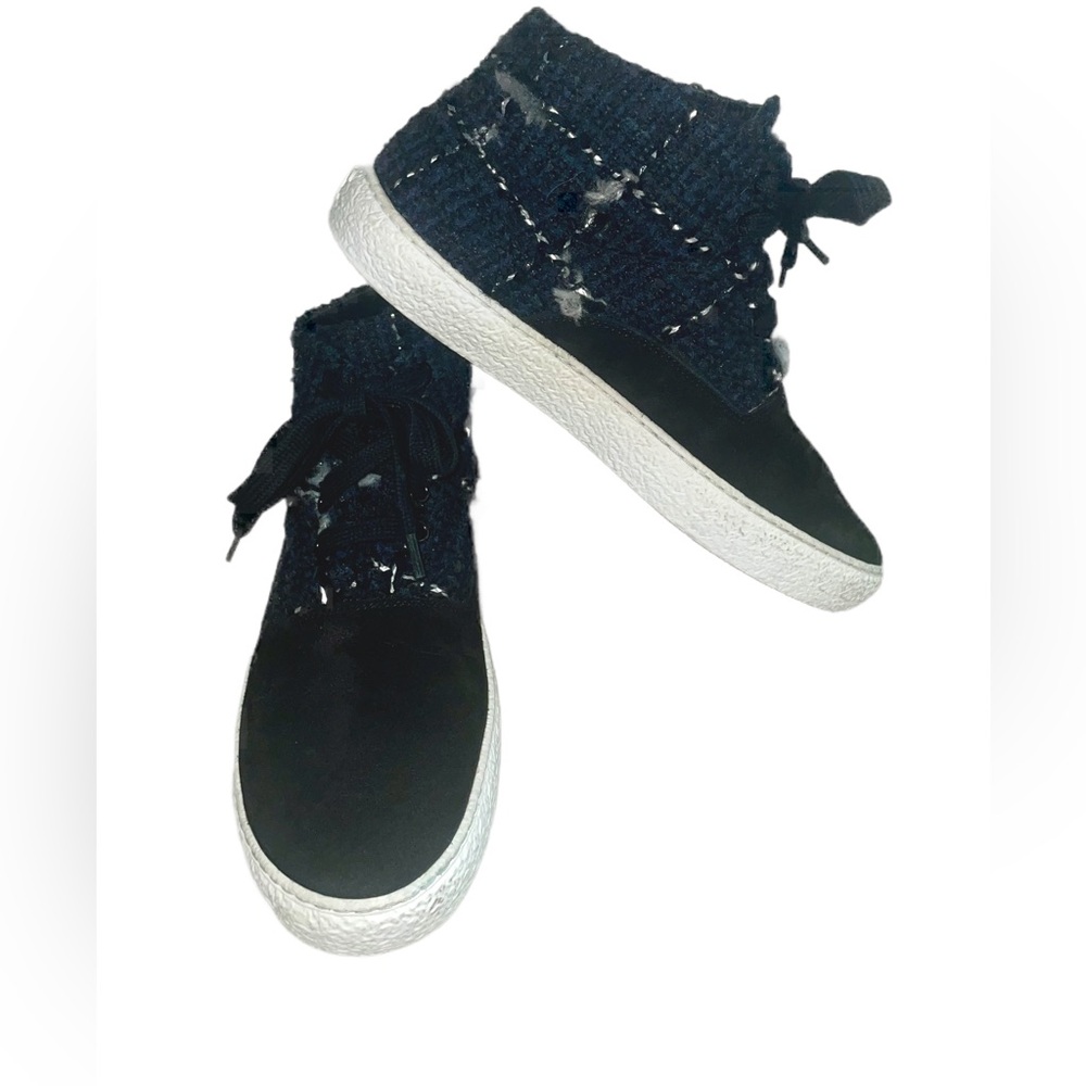 🔥CHANEL Woman’s Blk Suede Tweed Lace Up Sneakers Eur 39.5 / US 8.5 / Great Cond